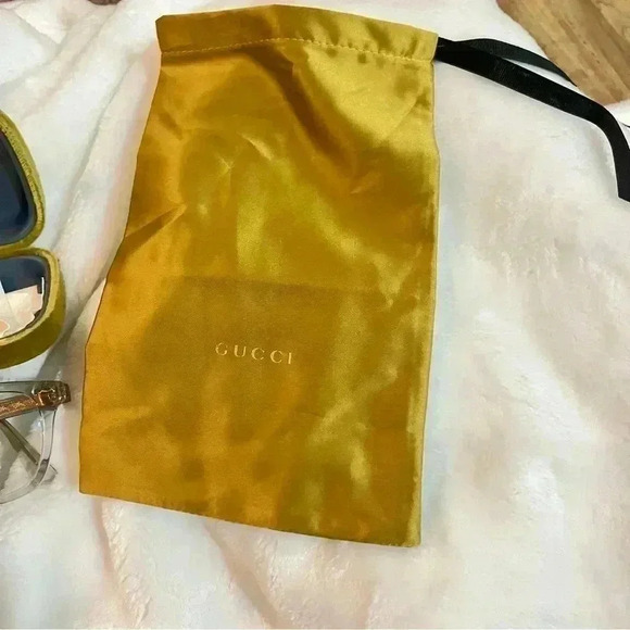 Gucci 100% authentic eyeglasses, case, dust bag and glasses towel - Picture 14 of 14